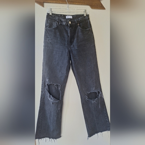 Zara Denim - ZARA High Rise Wide Leg Raw Hem Rip Knee jeans No Stretch Womens 8 L